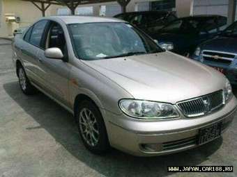 2003 Nissan Sunny Pictures
