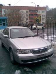 2003 Nissan Sunny Photos