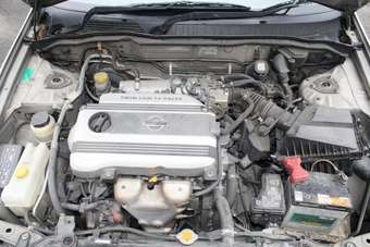 2003 Nissan Sunny Wallpapers