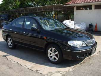 2003 Nissan Sunny Photos