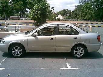 2003 Nissan Sunny Wallpapers