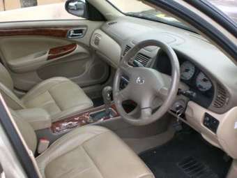 2003 Nissan Sunny Images
