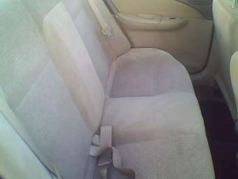 2003 Nissan Sunny Pictures