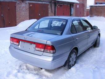 2003 Nissan Sunny Photos