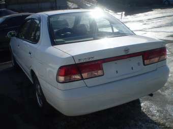 2003 Nissan Sunny Wallpapers