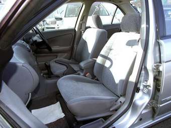 2003 Nissan Sunny Photos