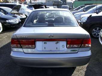 2003 Nissan Sunny Images