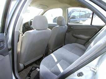 2003 Nissan Sunny Pics