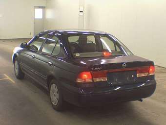 2003 Nissan Sunny Pictures