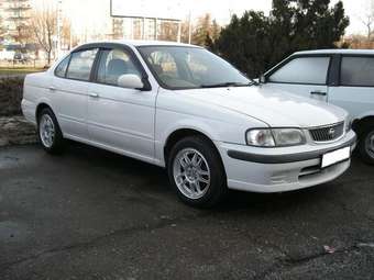 2003 Nissan Sunny Pics