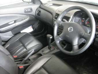 2003 Nissan Sunny Pictures