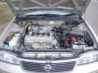 2003 Nissan Sunny Pictures