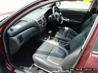 2003 Nissan Sunny Pictures