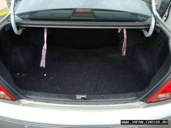 2003 Nissan Sunny Pictures