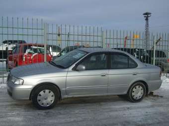 2003 Nissan Sunny