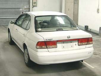 2003 Nissan Sunny Pictures