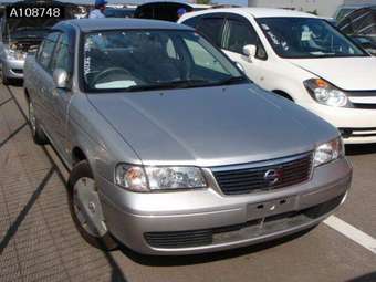 2003 Nissan Sunny Photos