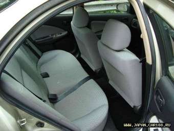 2003 Nissan Sunny Pictures