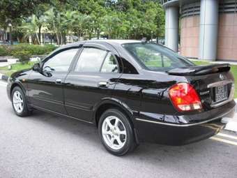 2003 Nissan Sunny Pictures