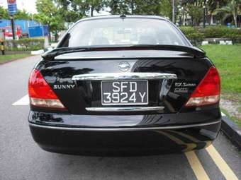 2003 Nissan Sunny Photos