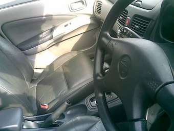 2003 Nissan Sunny Pictures