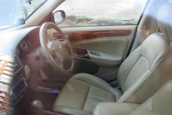 2003 Nissan Sunny Pictures