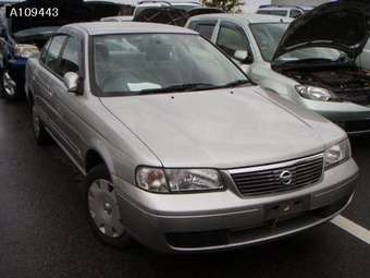 2003 Nissan Sunny Pictures