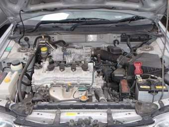 2003 Nissan Sunny Pics