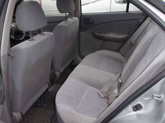 2003 Nissan Sunny Photos