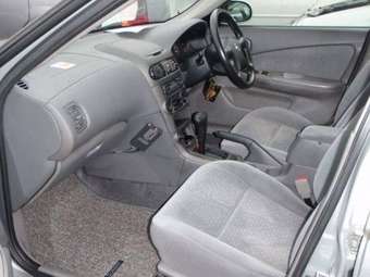 2003 Nissan Sunny Photos