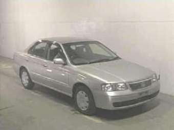 2003 Nissan Sunny Pictures