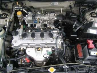 2003 Nissan Sunny Pictures