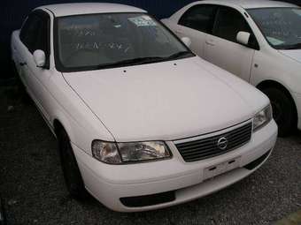 2003 Nissan Sunny Images