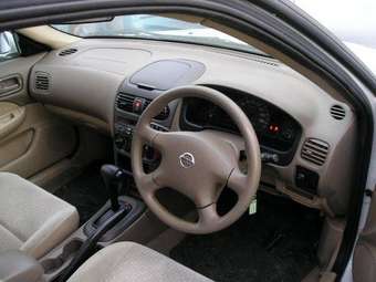 2003 Nissan Sunny Pictures