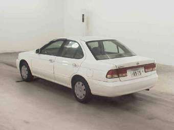 2003 Nissan Sunny Pictures