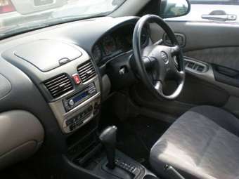 2003 Nissan Sunny Pictures