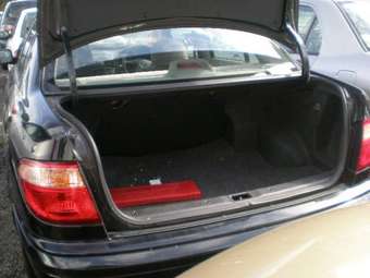 2003 Nissan Sunny Pictures