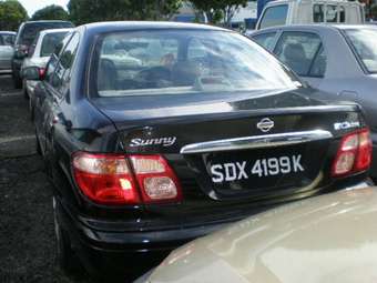 2003 Nissan Sunny Photos