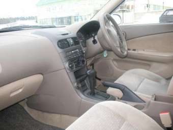 2003 Nissan Sunny Wallpapers