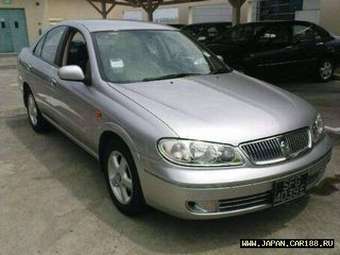 2003 Nissan Sunny Pictures