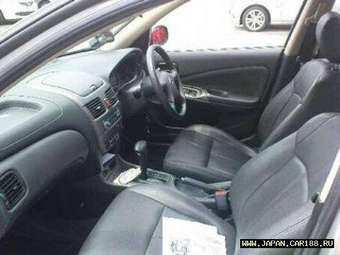 2003 Nissan Sunny Photos