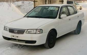 2003 Nissan Sunny Pictures