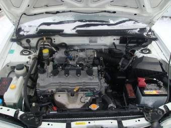 2003 Nissan Sunny Images