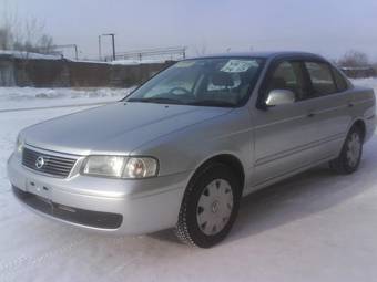 2003 Nissan Sunny Photos