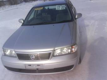 2003 Nissan Sunny Photos