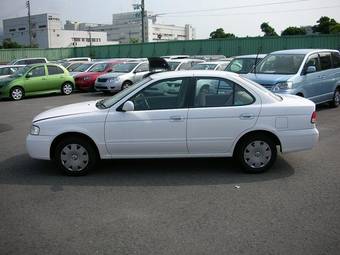 2003 Nissan Sunny Photos