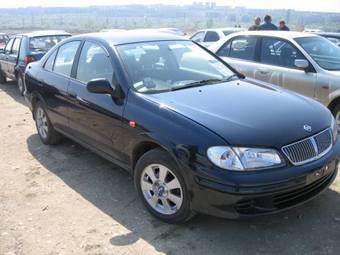 2003 Nissan Sunny Pics