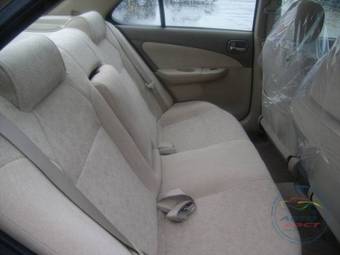 2003 Nissan Sunny Pictures