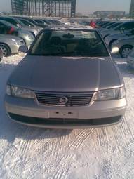 2003 Nissan Sunny Pics