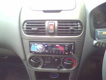 2003 Nissan Sunny Photos